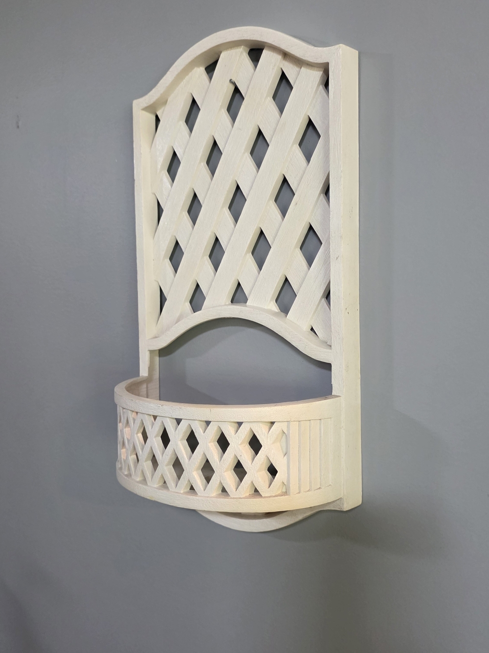 Cream Lattice Wall Pocket Shelf